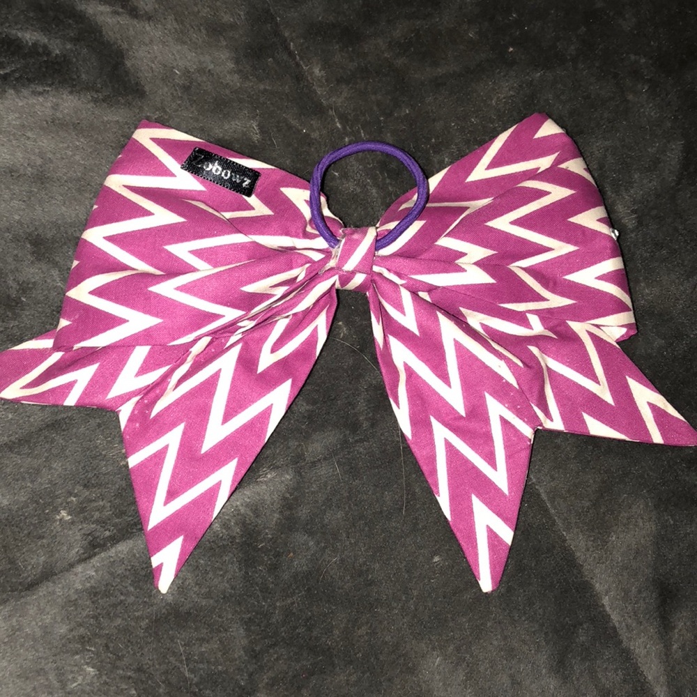 Cheer bow - Picture 3 of 3